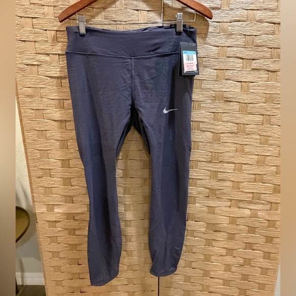 Nike Pants - NIKE Epic Luxe Leggings NWT Size M